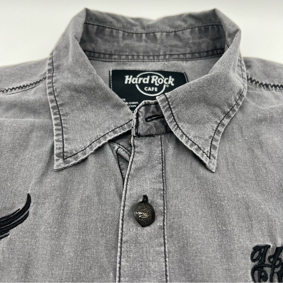 Hard Rock Cafe‎ Shirt Size Large Gray Embroidered Vegas Rock Utility Button Down - Picture 12 of 16